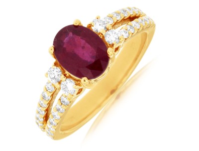 1.25cts Ruby and 0.65cts Diamonds 14k Yellow Gold Ring